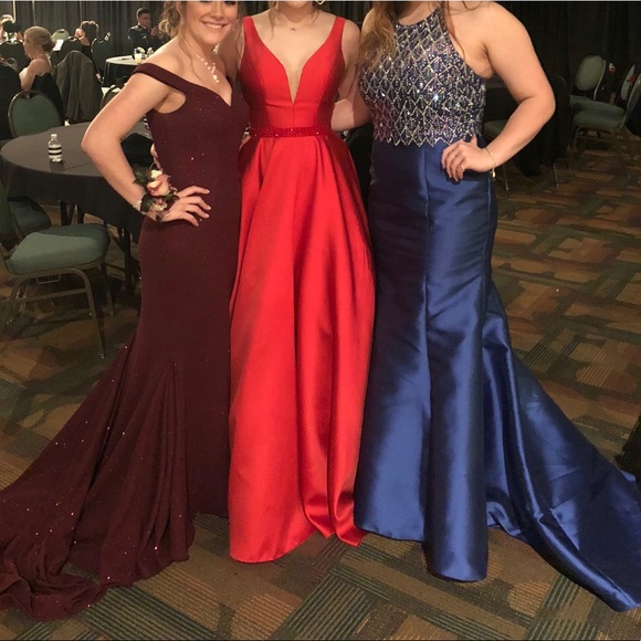 Prom dress - Picture 5 of 5